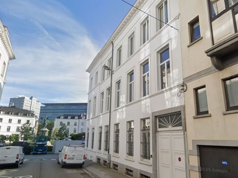 Garage à vendre à ,
                    1000 Bruxelles