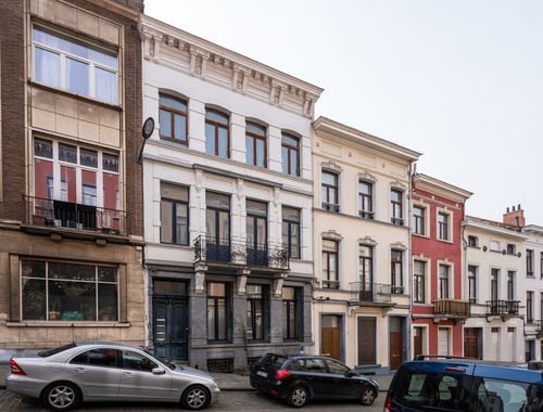                                         Appartementsgebouw te koop in Schaarbeek, € 895.000

