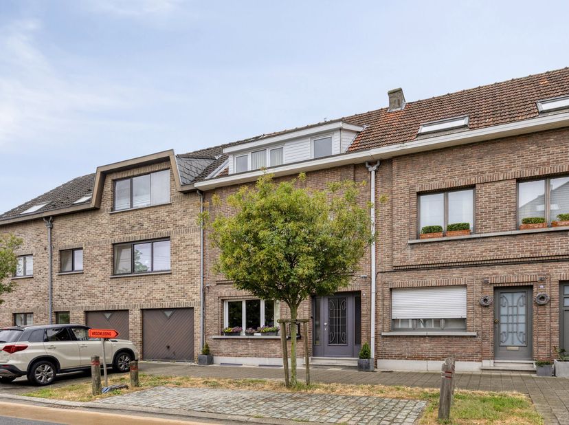 Huis te koop in ,
                    2845 Niel