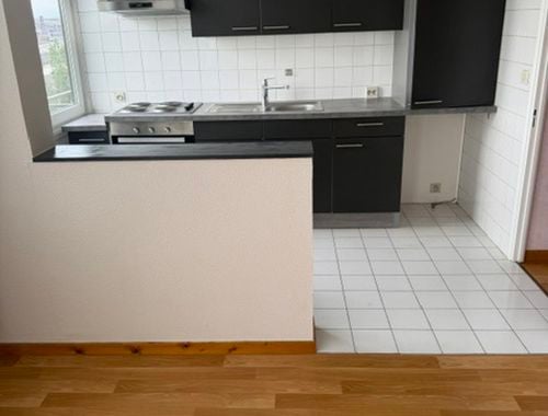                                         Appartement à louer à Marcinelle, € 700
