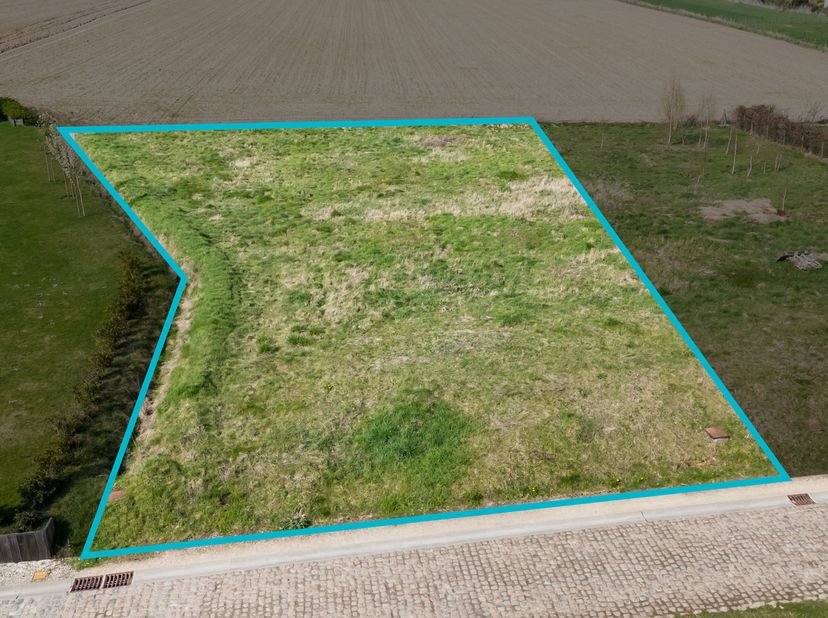 Grond te koop
                    in 1370 Pietrain
