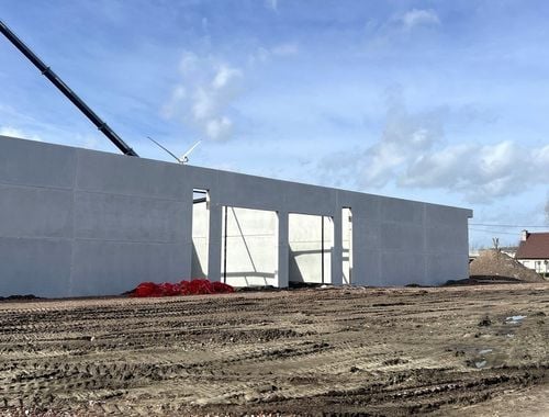                                         Bedrijfsgebouw te koop in Evergem, € 388.477,80
