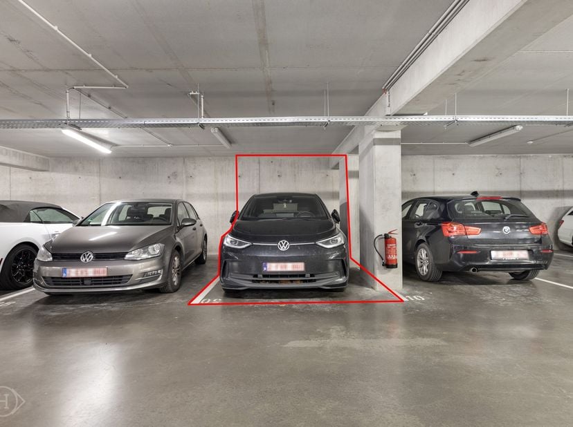 Garage te koop in Martelarenlaan 200,
                    3000 Leuven
