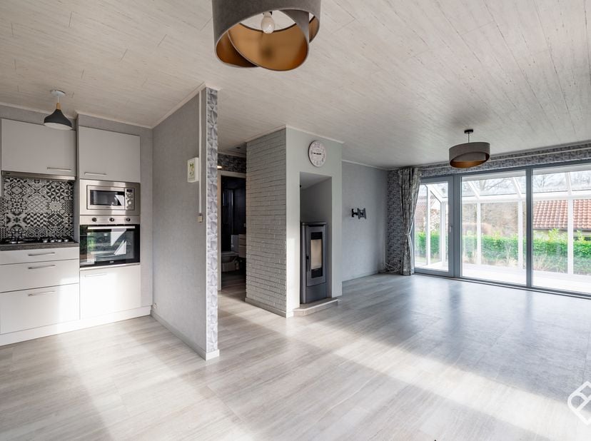 Julietimmo a le plaisir de vous présenter ce superbe pavillon de plain pied entouré d’un joli jardin dans le cadre exceptionnel de la vallée de Rabais