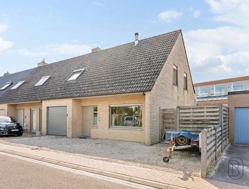                                         Maison à vendre à Oostrozebeke, € 385.000
