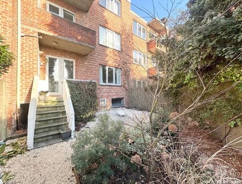                                         Appartement à louer à Woluwe-Saint-Pierre, € 1.250
