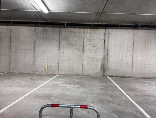                                         Place de stationnement à louer à Gistel, € 69
