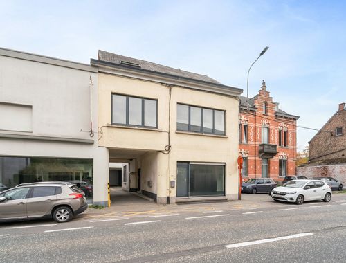                                        Maison à vendre à Erembodegem, € 289.000
