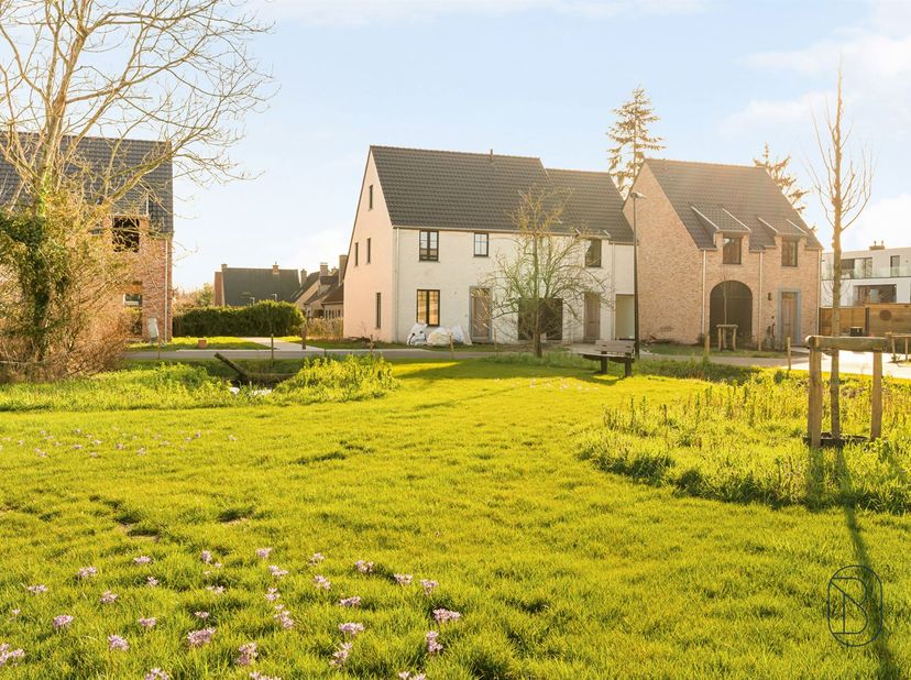 Huis te koop
                    in 8790 Waregem