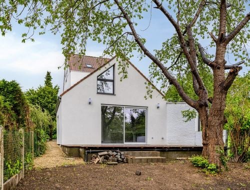                                         Maison à vendre à Sint-Pieters-Leeuw, € 499.000
