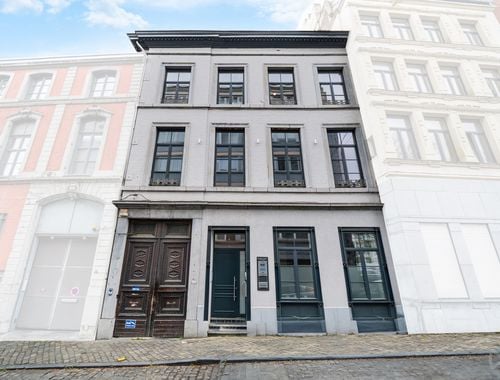                                         Bureaux à louer à Liège, € 1.500
