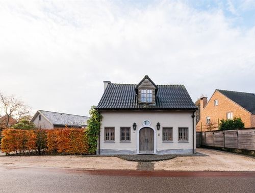                                         Woning te koop in Stekene, € 850.000
