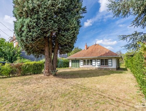                                         Villa te koop in Waterloo, € 435.000
