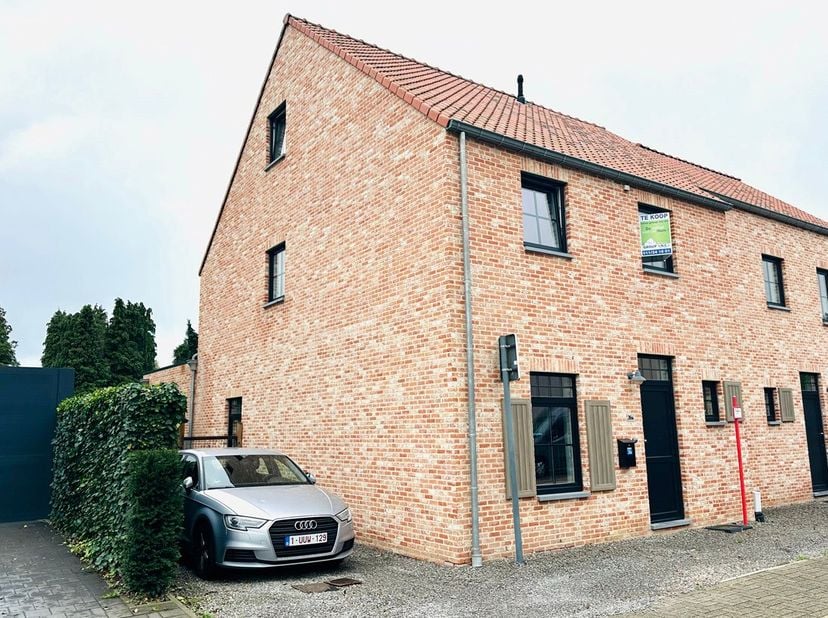 Huis te koop in Ganzenpoelstraat 26 - B,
                    3630 Leut