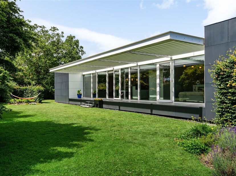 JACQ. Real Estate stelt u graag deze uitzonderlijke passiefwoning voor, ontworpen met een vooruitstrevende visie op energiezuinig wonen, duurzaamheid