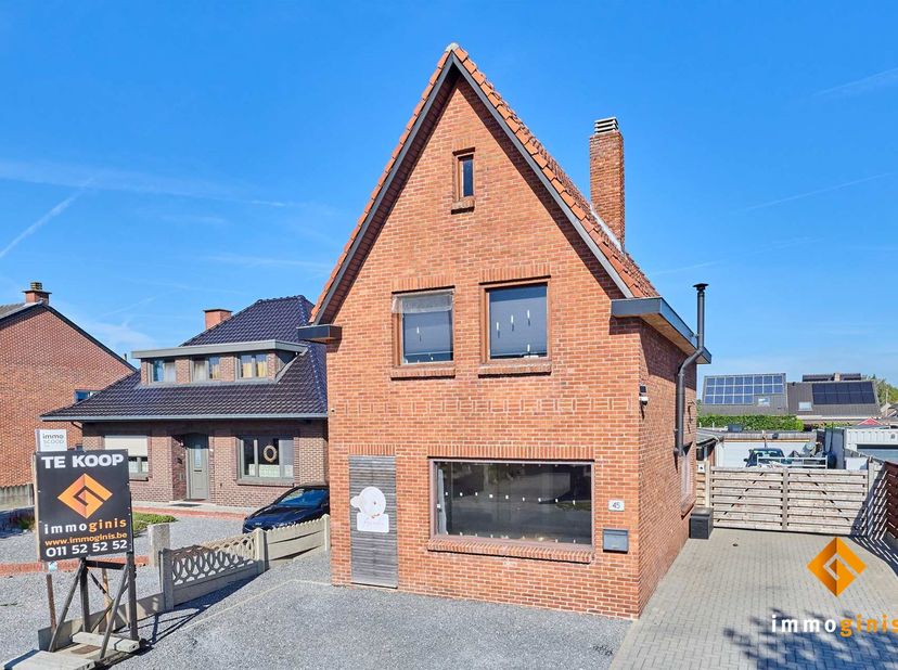 Maison à vendre à Buntstraat 45,
                    3920 Lommel