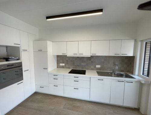                                         Appartement à louer à Kortrijk, € 775

