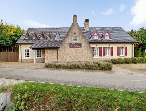                                         Handelspand met woonst te koop in Vorselaar, € 644.400
