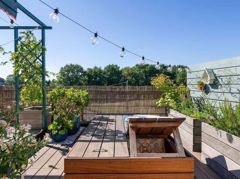 Kijkdag donderdag 27 augustus  penthouse met uitzonderlijke daktuin<br />
In het hart van Sint-Antonius ligt dit lichtrijke, pal zuidgerichte penthous