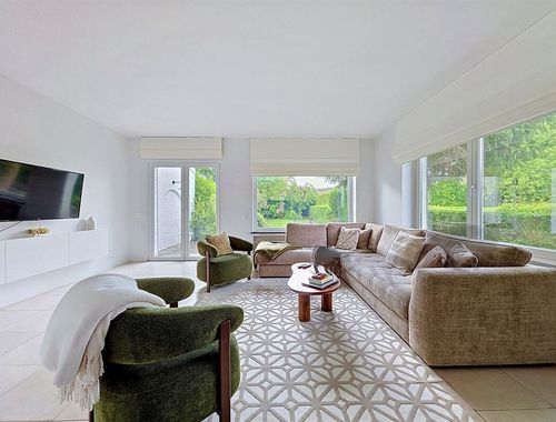                                         Maison à louer à Uccle, € 3.200
