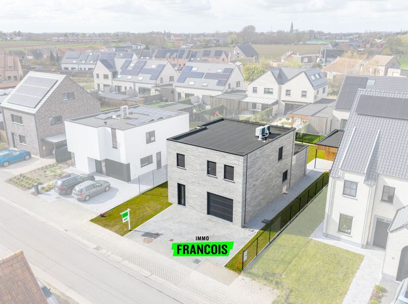 IMMO FRANCOIS MEETJESLAND PRESENTEERT KLOOSTERAPRILSTRAAT 14!<br />
WIJ VERWIJZEN U VOOR ALLE INFO &amp; DOCUMENTEN GRAAG DOOR NAAR ONZE WEBSITE: IMMOFRAN
