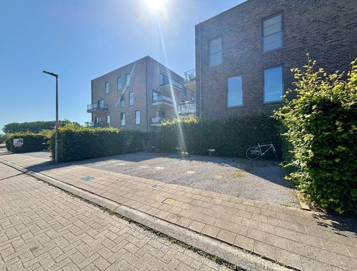                                         Staanplaats te koop in Heule, € 15.000
