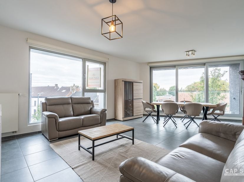 Appartement te koop in Chaussée de Bruxelles 325 bus 21,
                    1410 Waterloo