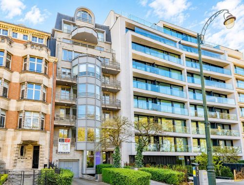                                        Appartement te koop in Elsene, € 775.000

