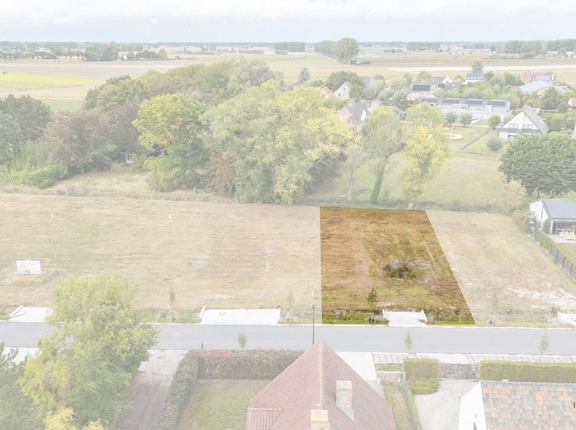 Te koop Lot 1C: Exclusieve bouwgronden zonder bouwverplichting in idyllisch Middelburg (Maldegem)<br />
Droomt u van bouwen op een toplocatie zonder d