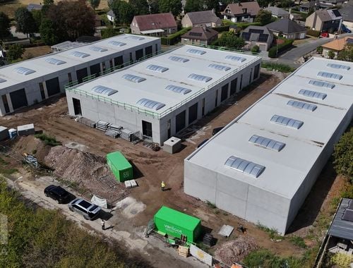                                         Bedrijfsgebouw te koop in Berlare, € 290.240
