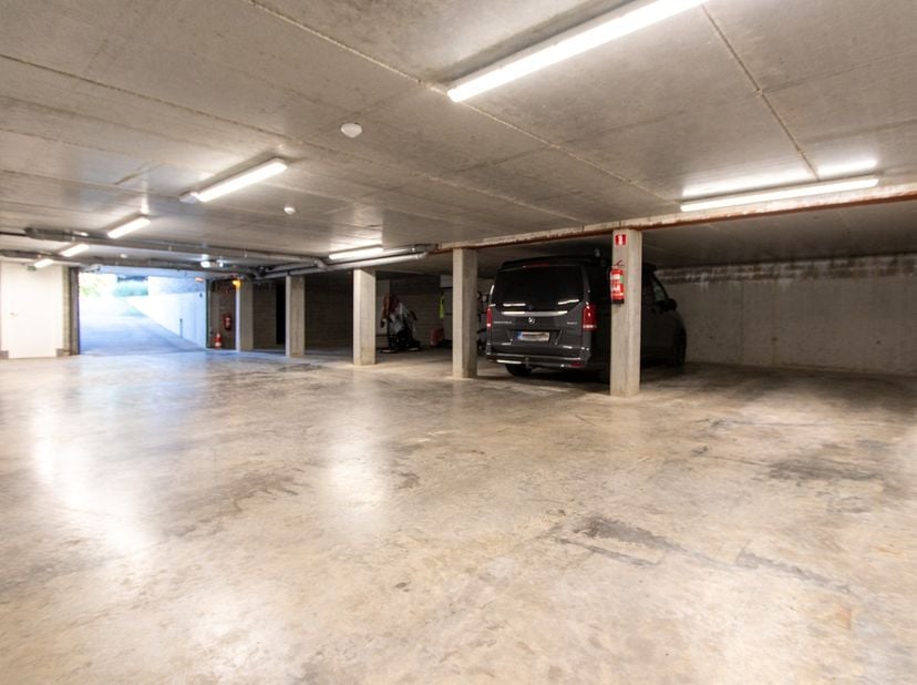 Garage à vendre à Merksemsebaan 217,
                    2110 Wijnegem