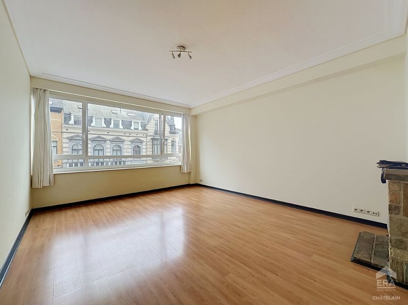 Situé au coeur du quartier reconnu de l'ULB à Ixelles, cet appartement 1 chambres vous séduira par son calme et sa localisation. Il se situe au 2ème é