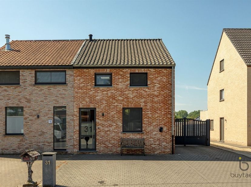 Huis te koop in Oude Vaartstraat 31,
                    2520 Ranst