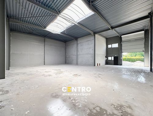                                         Bâtiment d’entreprise à vendre à Eeklo, € 405.000
