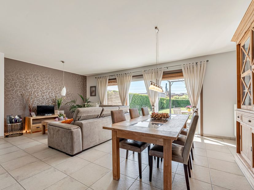 Maison à vendre
                    à 8501 Heule