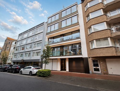                                         Appartement te koop in Knokke, € 725.000
