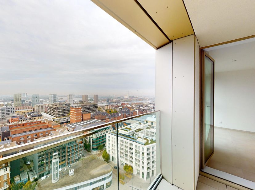 Schitterend nieuwbouwappartement met panoramisch zicht op het Eilandje. <br />
Gelegen op de zestiende verdieping van de Doktoren kijkt dit appartemen