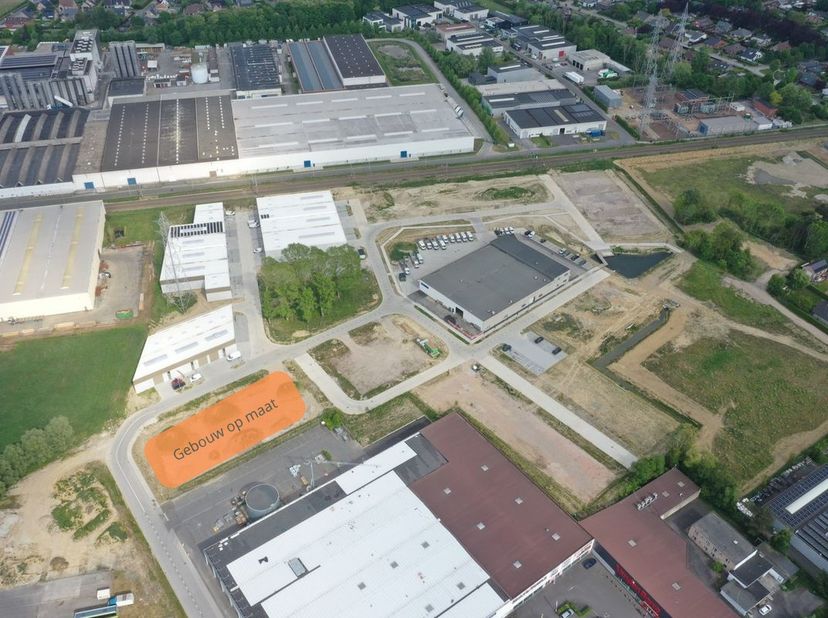 Voor dit built-to-suit project op Bedrijvenpark Bazuin (gebouw 1C) ligt de focus volledig op maatwerk en flexibiliteit:<br />
<br />
- Circa 1.500 m²