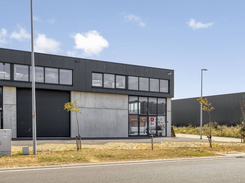 Bedrijfsvastgoed te koop in Rietstraat 50a,
                    8430 Middelkerke