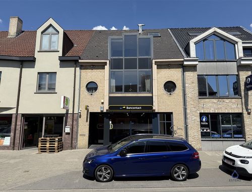                                         Penthouse à louer à Sint-Lievens-Houtem, € 815
