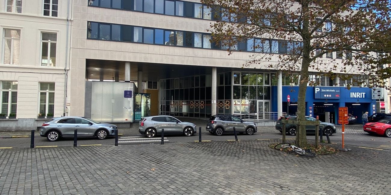 Sint-Michielsplein 10 bus M