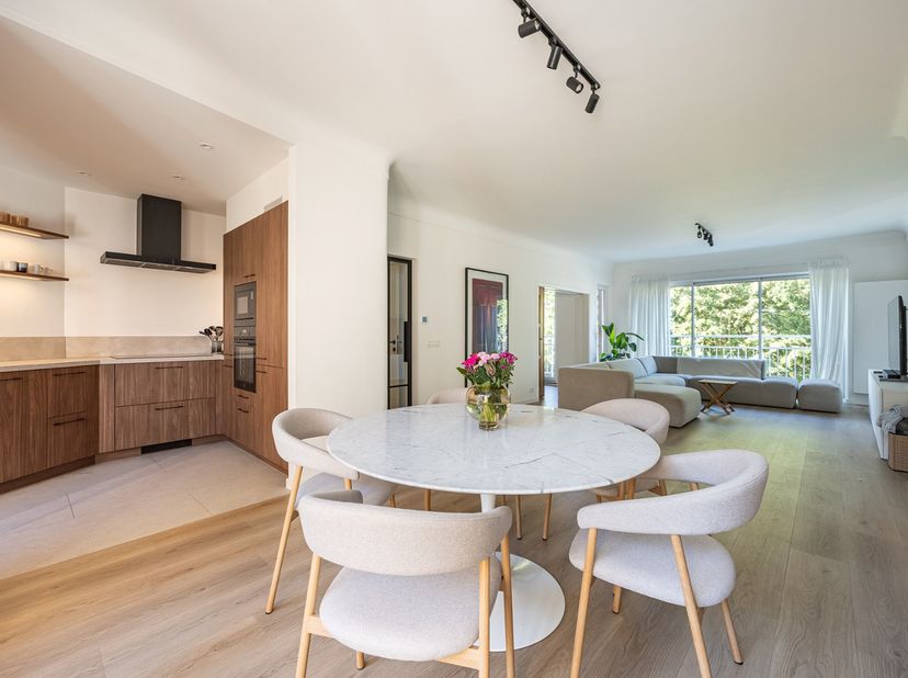 Appartement te koop in Jan Van Rijswijcklaan 236 bus 202,
                    2020 Antwerpen
