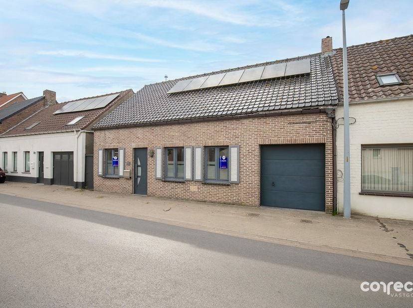Huis te koop in Streulestraat 11,
                    8480 Eernegem
