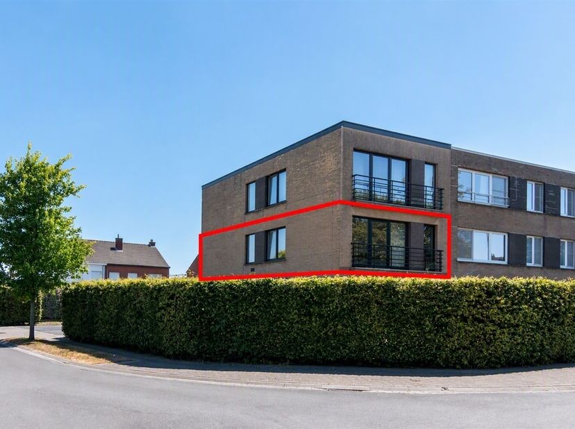 Instapklaar 2-slaapkamerappartement met open uitzicht in Disbos 1 - 01.01 - 8310 Sint-Kruis / Brugge. In de rustige, residentiële buurt Disbos te Sint