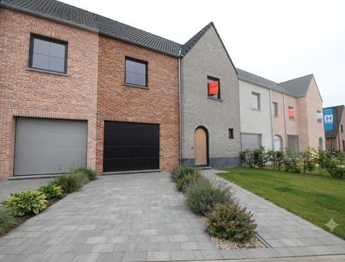                                         Maison à louer à Roeselare, € 1.050
