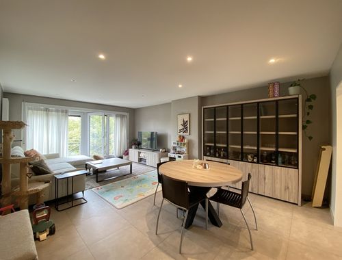                                         Appartement te huur in Sint-Amandsberg, € 1.150
