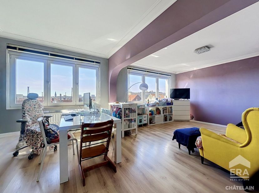 Votre agence immobilière ERA Châtelain vous propose ce magnifique appartement 1 chambre idéalement situé à proximité immédiate des commerces, transpor