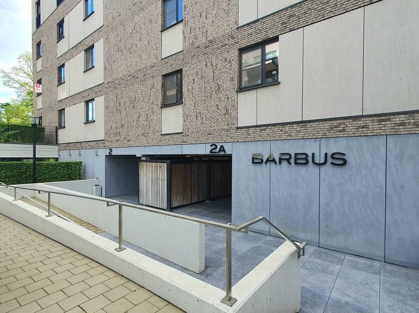 Ben je op zoek naar een perfect onderhouden, comfortabel appartement op een toplocatie? Zoek niet verder!<br />
<br />
Dit prachtige appartement is vo