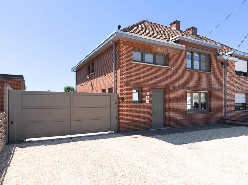 Voor meer info of om een bezoek in te plannen, neem contact op via 016199345 of via pieter.maes@homixx.be.<br />
Bent u op zoek naar een instapklare,