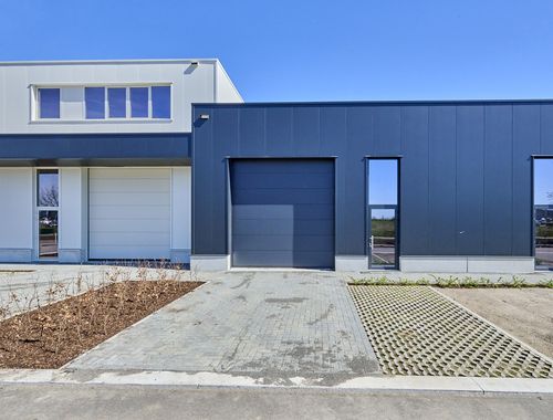                                         Bâtiment d’entreprise à vendre à Genk, € 429.000
